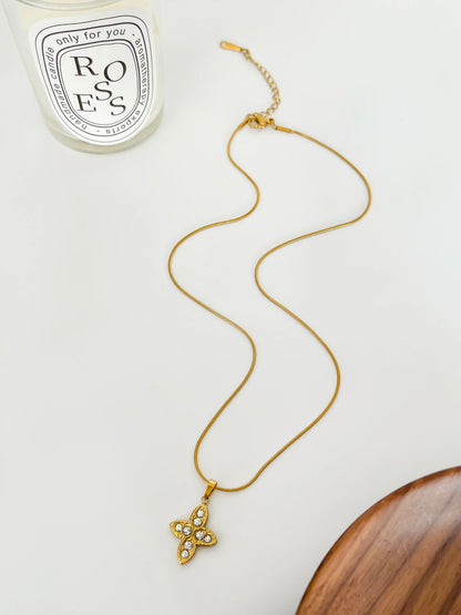 Trendy Solid Gold Color Rhinestone Cross Heart Pendant Necklace Fried Dough Twists Chain Stainless Steel Women Jewelry